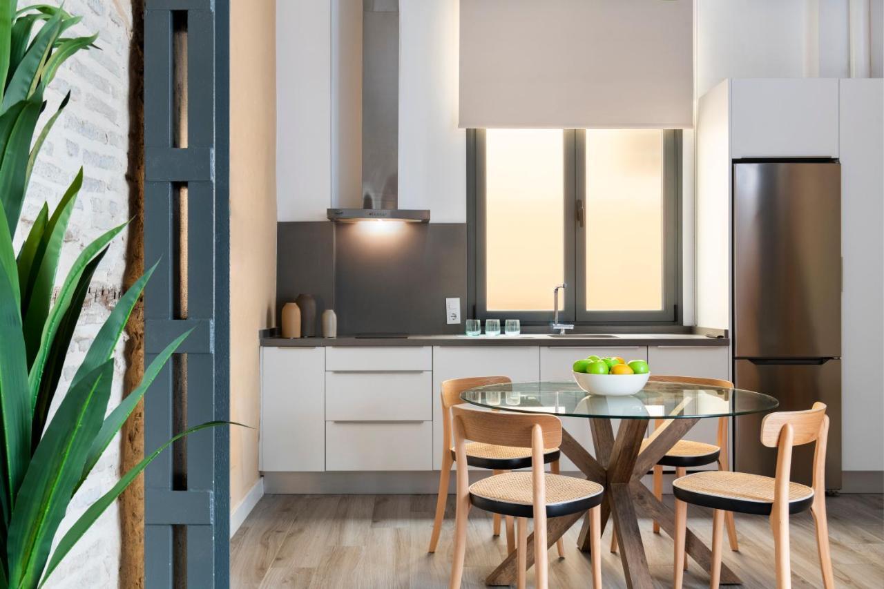 Suites Maestranza - Herreria By Magno Apartments Sewilla Zewnętrze zdjęcie